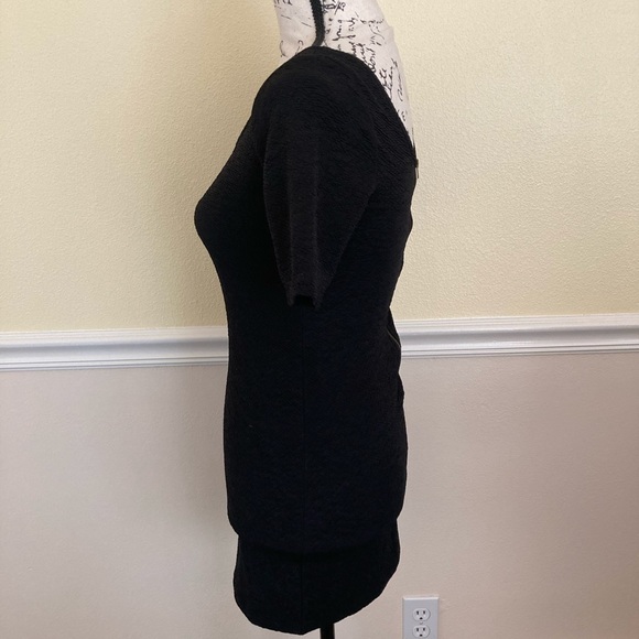 FOREVER 21 BLACK TIGHT ZIP UP DRESS - Picture 4 of 6